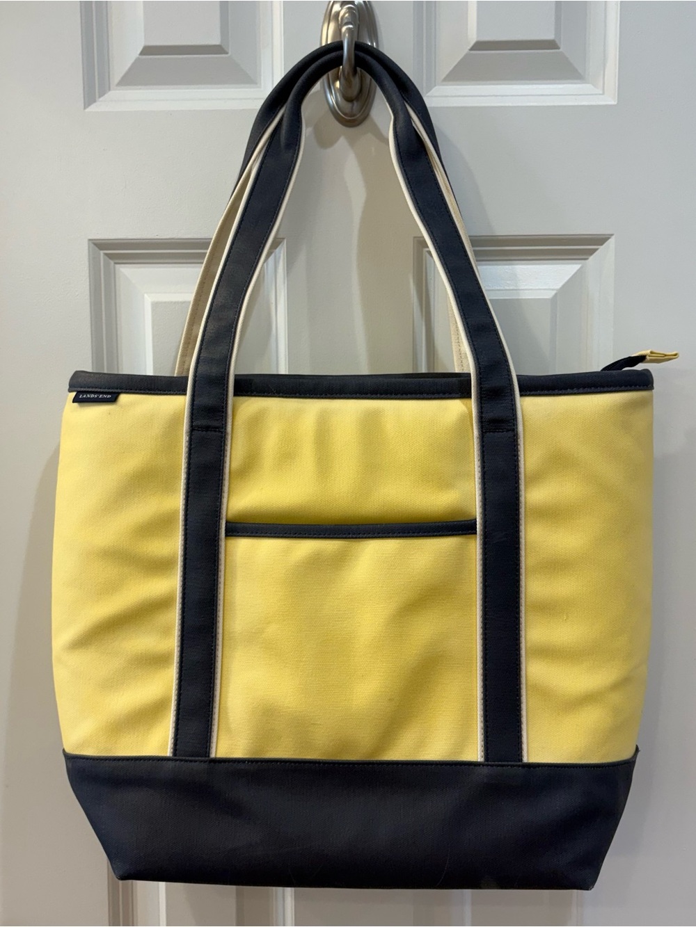Vintage Lands’ End Coated Insulates Tote 💙💛